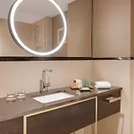 Hilton 4*