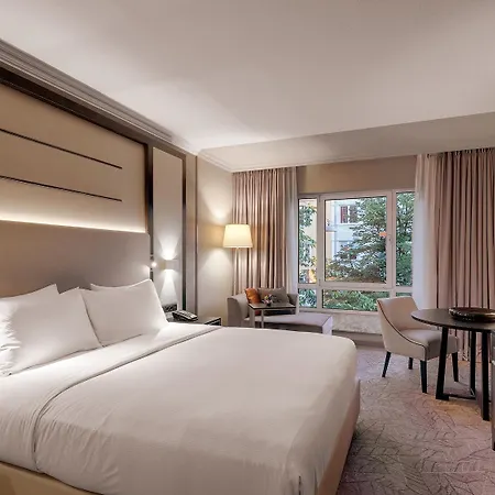 Hilton Hotel 4*