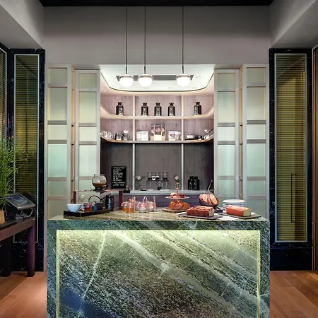 מלון Hilton 4*