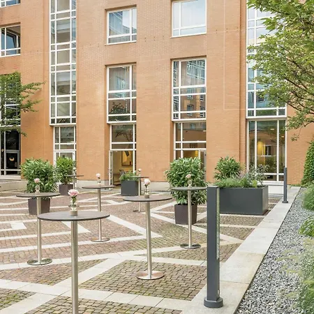 מלון Hilton מינכן