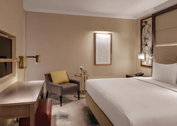 Hilton Hotel 4*
